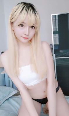 天降女子从二楼掉下来了人物樱花_1080手机在线看