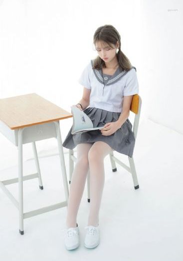 女儿的闺蜜6在完整视频有翻译_720在线观看电视