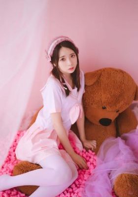 18岁免费观看视频_HD免费在线播放